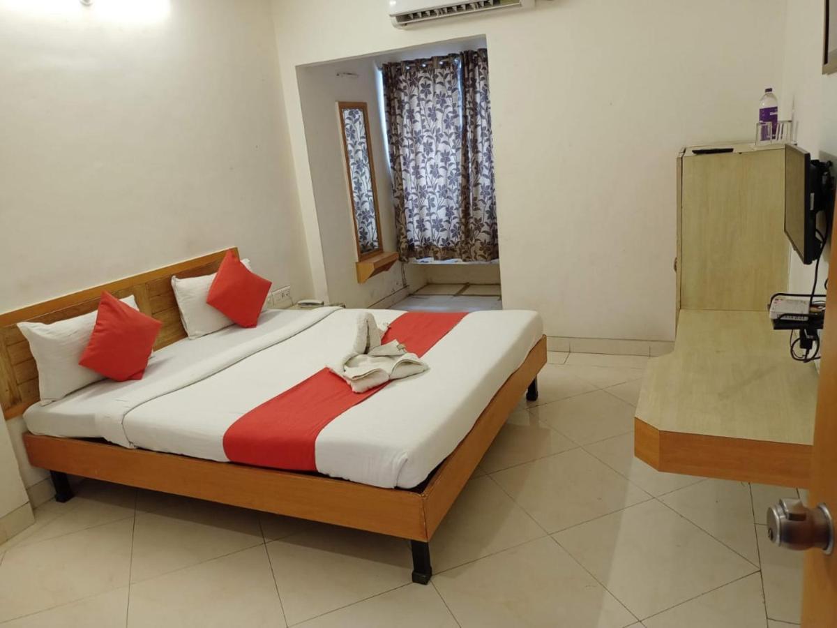 Hotel Wayfare Shirdi Exterior photo