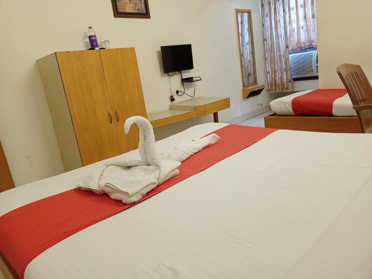Hotel Wayfare Shirdi Exterior photo