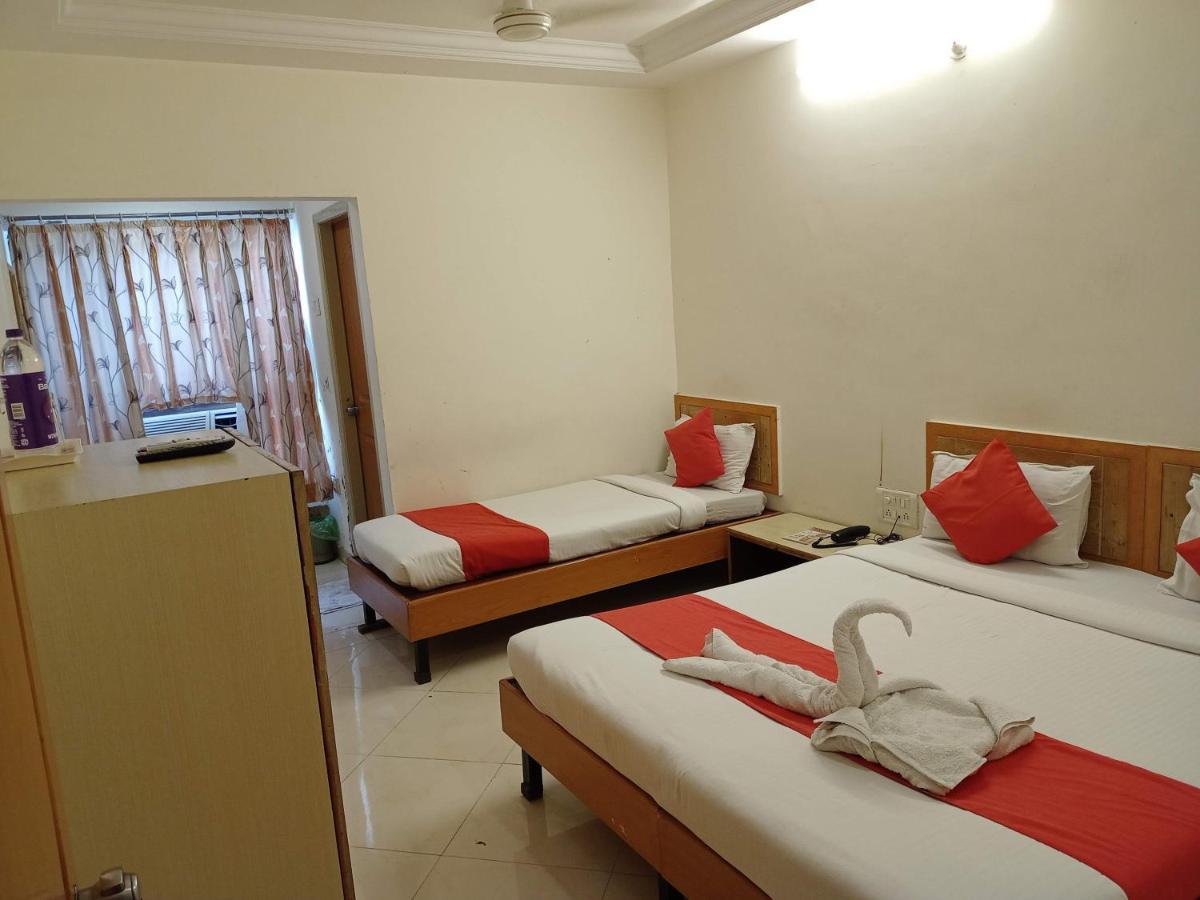 Hotel Wayfare Shirdi Exterior photo